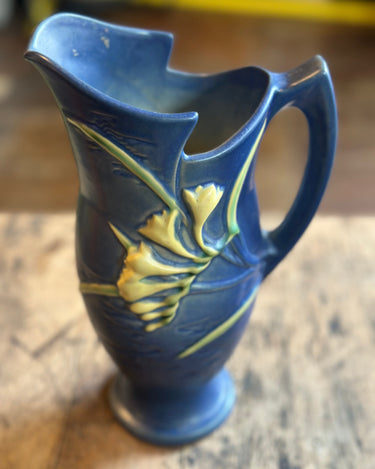Perfect Patina Roseville Vase Grand Leaners