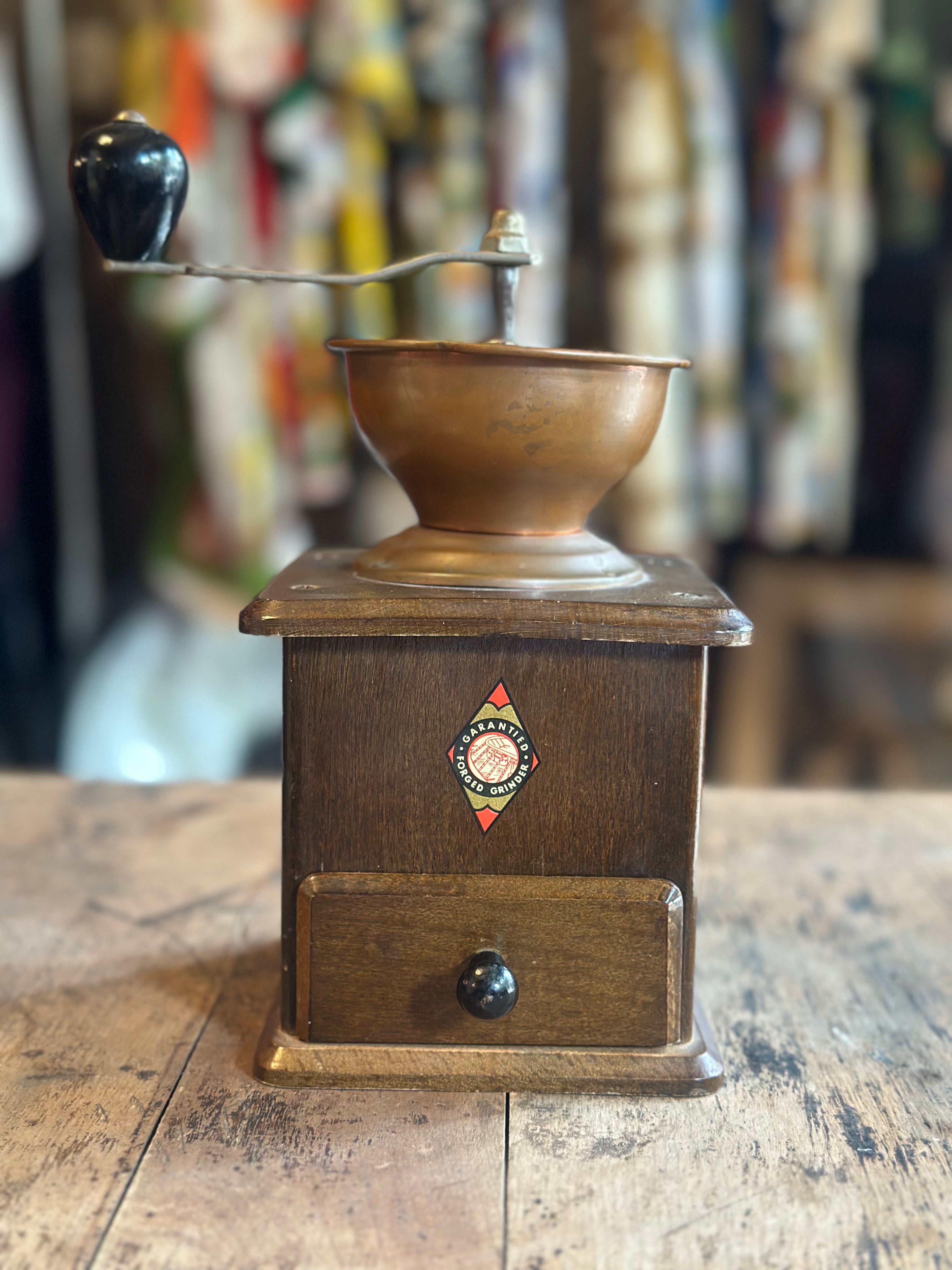 German Engineered Antique Style Coffee Grinder Grand Leaners