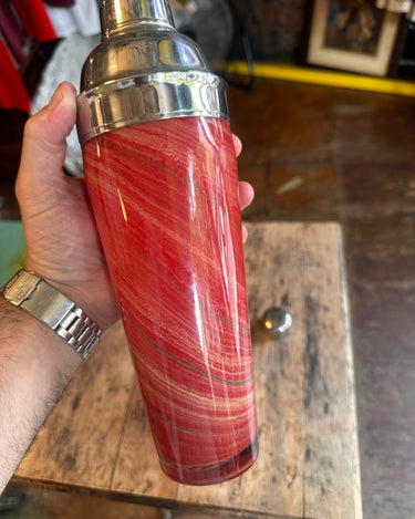 MCM 1050's Cocktail Shaker Grand Leaners