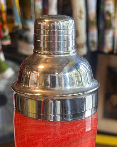 MCM 1050's Cocktail Shaker Grand Leaners