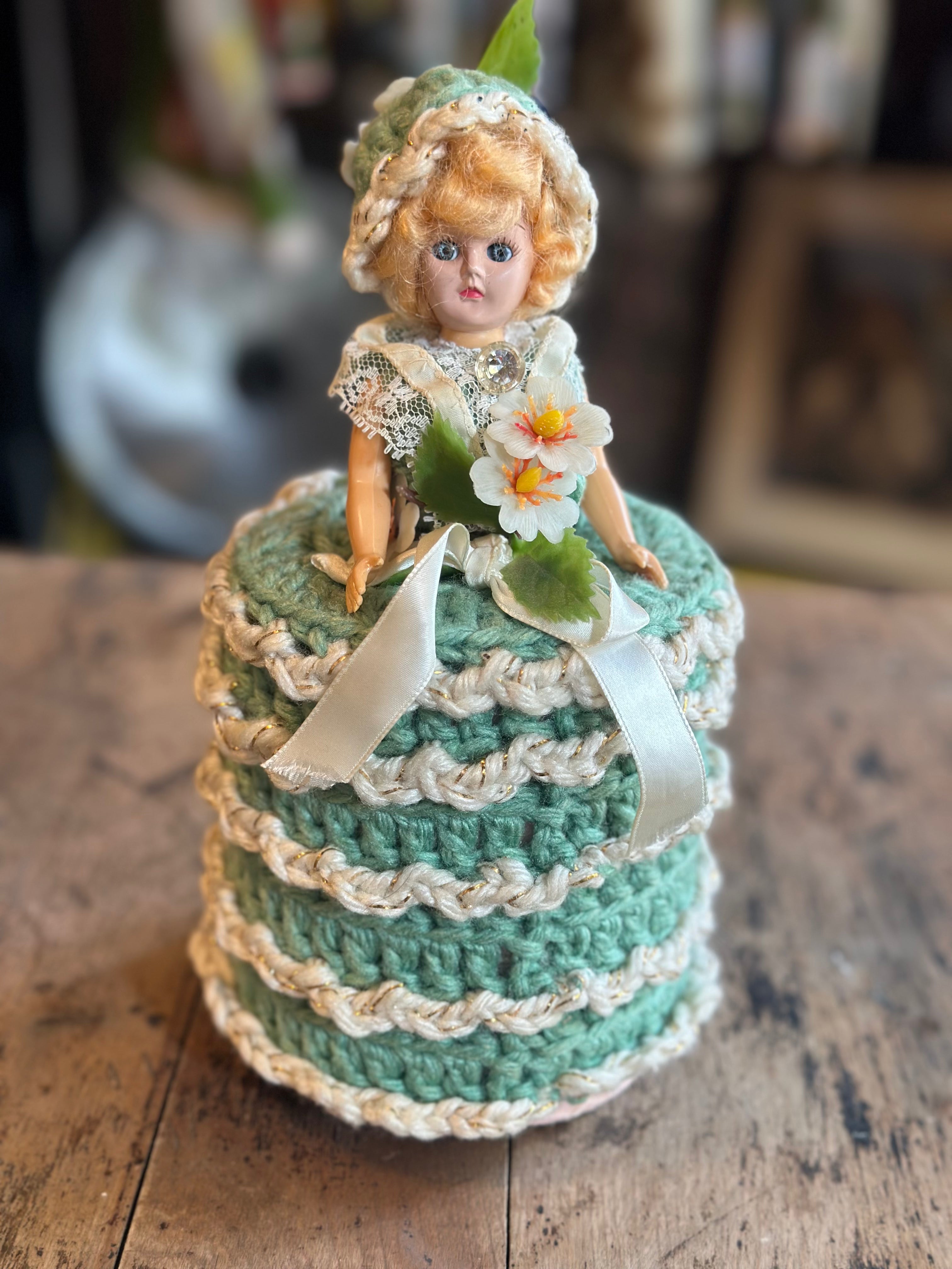 Grandma Made Toilet Paper Dollcover Grand Leaners