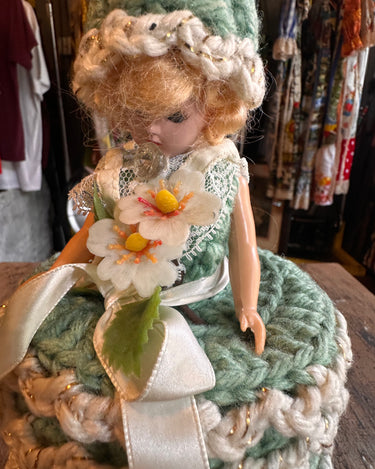 Grandma Made Toilet Paper Dollcover Grand Leaners